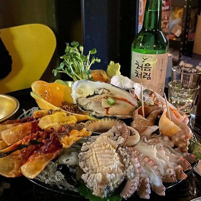 Best Korean Food in  - Yeonjubang Yeonnam Bonjeom