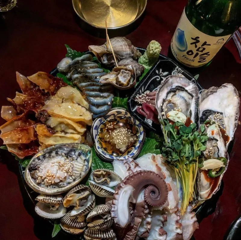 Best Korean Food in  - Yeonjubang Yeonnam Bonjeom