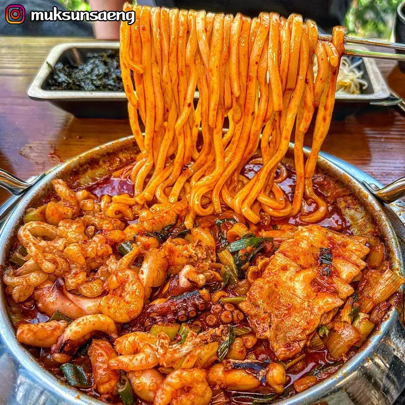 Best Beondegi in Seongsu - Sawi Sikdang Seongsu Branch
