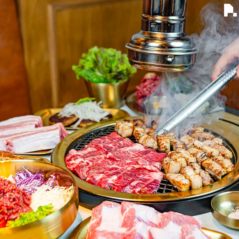 Mejor grilled short ribs en Suyeong - 금성회관 부산서면점