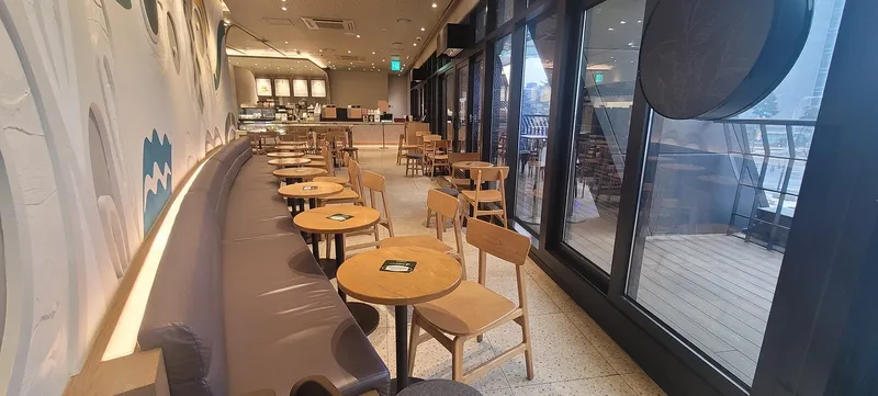 Best coffee shop in Dongdaemun - Seutabeokseu Dongdaemun Doota