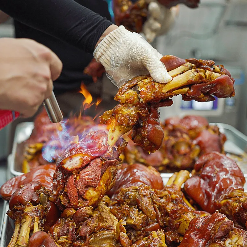 Best Spicy Pork Feet in Itaewon - Gugujok Yongsan Branch