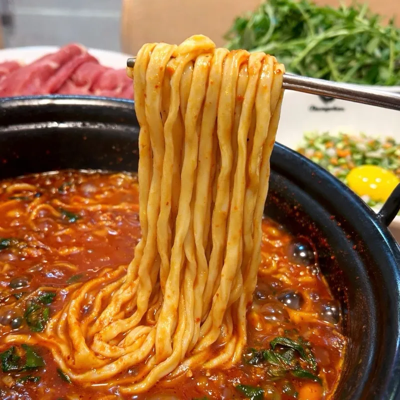 Deungchon Shabu Kalguksu Sinchon Branch