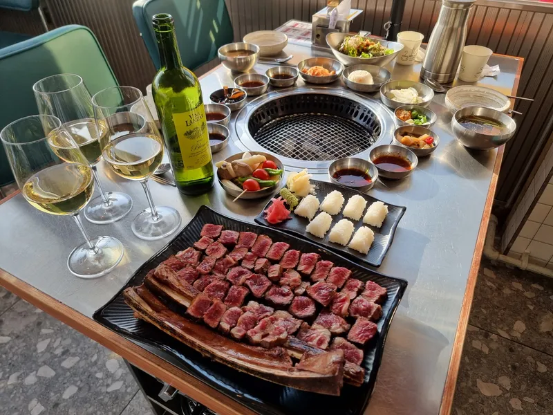 Best Grilled Meat in Hwangnidan-gil - Keungiwa Hwangridan-gil Bonjeom