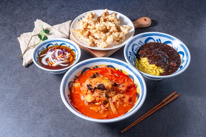 Best Mixed Rice Bowl in Mangwon - Sinhwaru