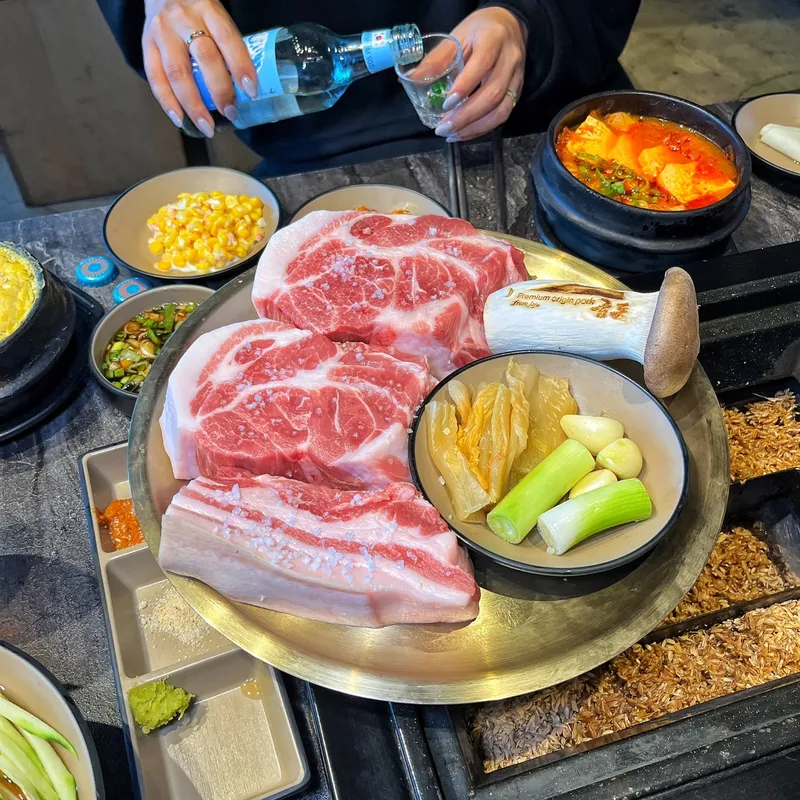 Best Black Pork Ribs in Seogwipo - Geumdot Seongsan Heukdwaeji: Best Jeju Black Pork Belly Menu & Review