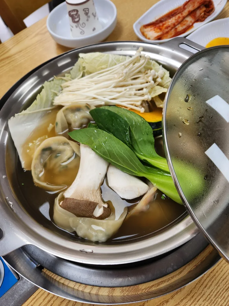 Mejor Handmade Noodles en Shinpo - 개성손만두 신포점