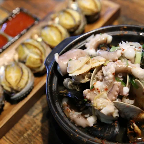 Mejor Raw Fish Dish en Eulji-ro - 비진도 전복구이