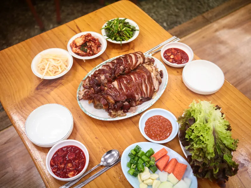 Mejor Pork Dishes en  - 성수족발