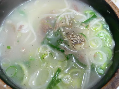 Best Seolreung Tang in Wangsimni - Jinguk Seolleongtang Specialist