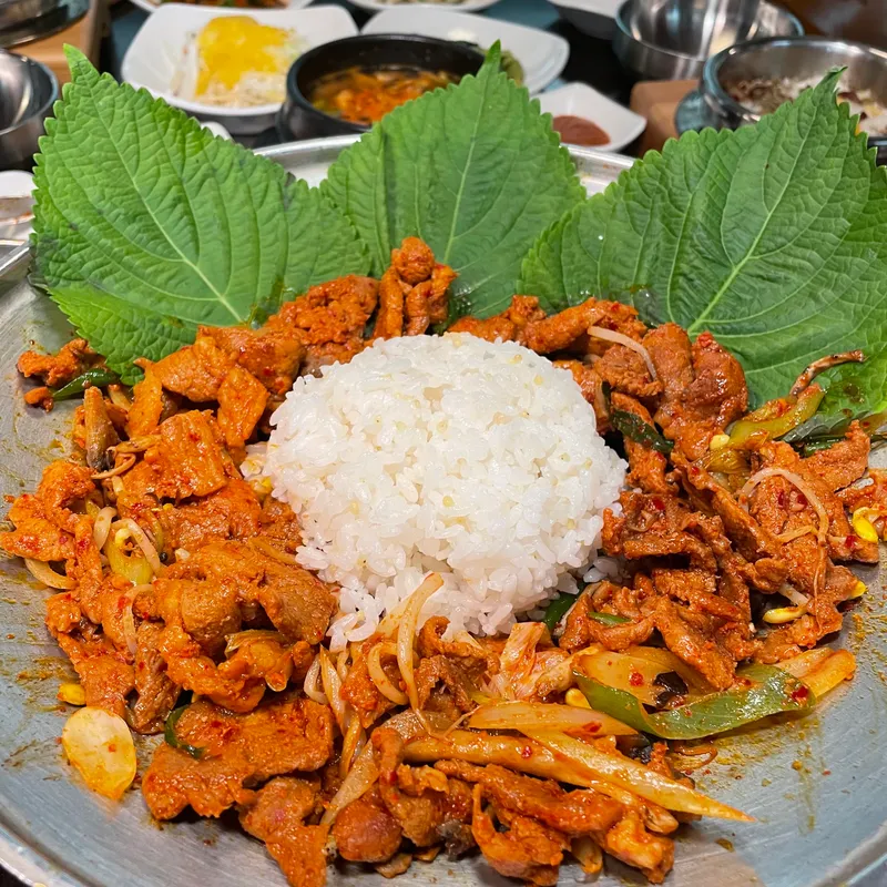 Mejor Noodle soup en Insa-dong - 최대감네