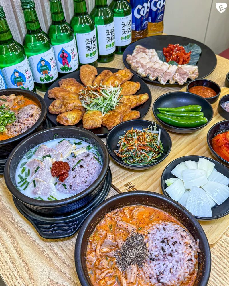 Best Korean rice cake soup in Suwon - Giureojin Ddukbaegi Ajudae Branch