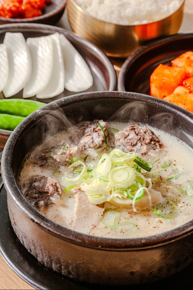Best Spicy Blood Sausage Soup in Shinchon - Yeon-an-ok Kalsundaeguk Sinchon Branch