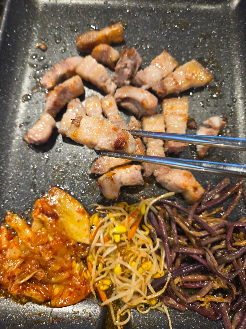 Mejor Raw Blood Sausage en Seongsan - 도야지광장