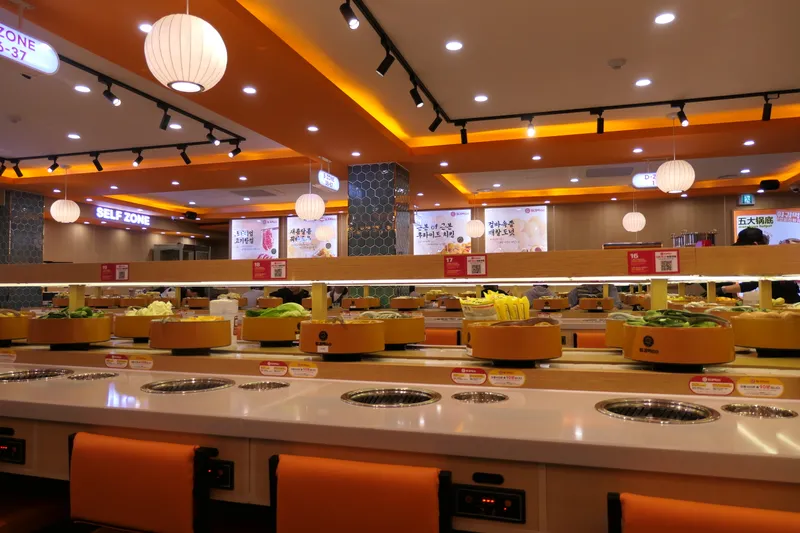 Best Chinese Noodle Soup in Shinchon - Hwagwo Meokgo Sinchon Branch