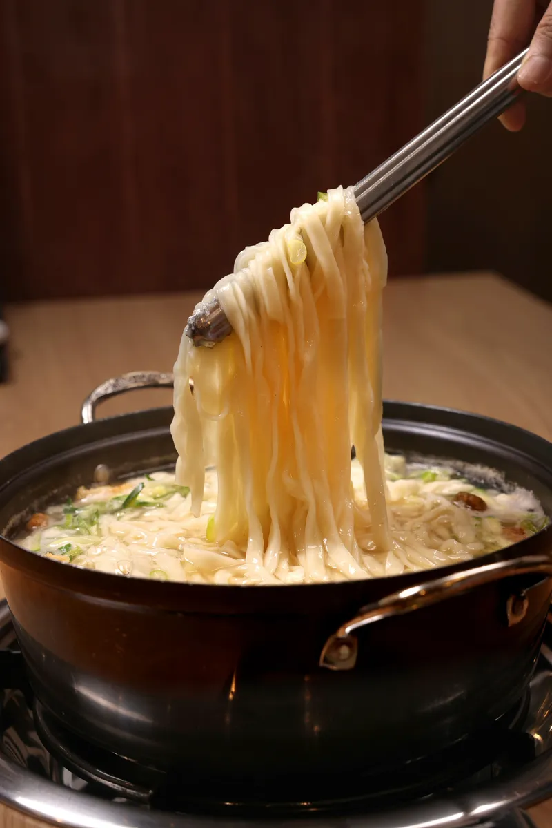 Best Pork Sausage Ramyeon in Wangsimni - Oneul Bossam Kalguksu Wangsimni Bonjeom