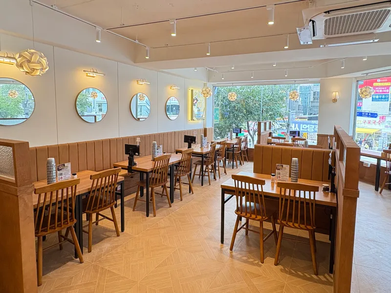 Somsomkatsu Sinchon Main Branch