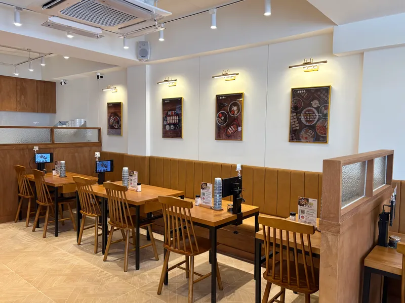 Mejor Jjamppong en Shinchon - 솜솜카츠 신촌본점