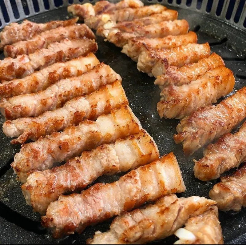 Mejor Pork Belly en Yuseong District - 맛찬들왕소금구이 봉명점