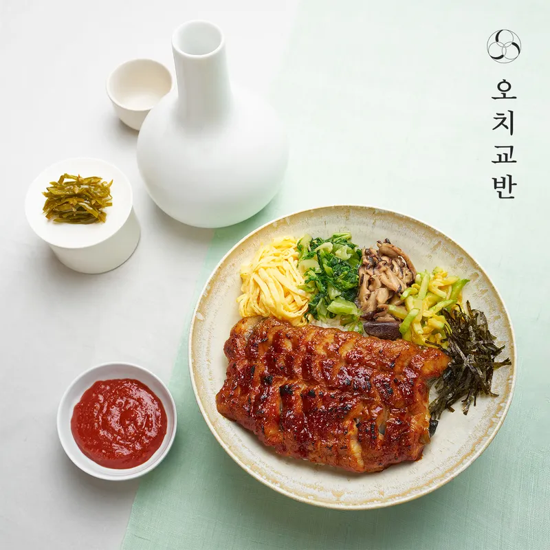Mejor silkworm pupae en Yeouido - 오치교반 여의도점