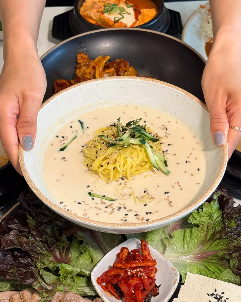 Best bo-sam in Suseong-gu - Soomswineun Sundubu Bonjeom