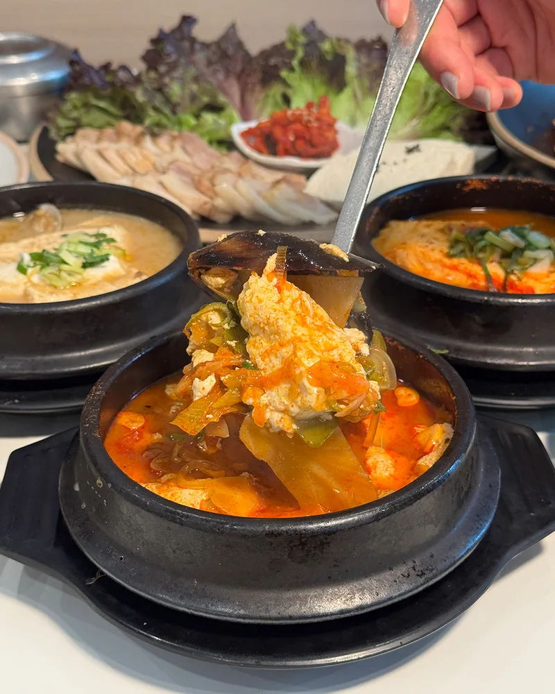 Best bo-sam in Suseong-gu - Soomswineun Sundubu Bonjeom