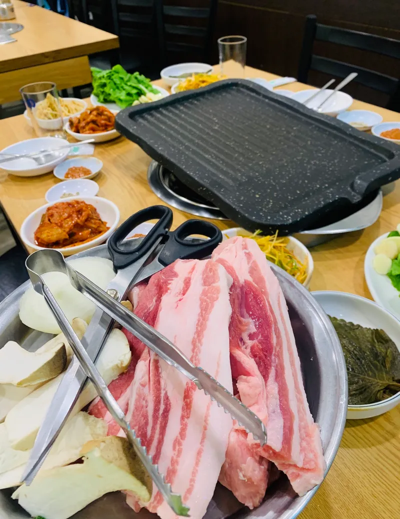 Best Hand-cut Noodle Soup in Chungmuro - Eulji Kalguksu