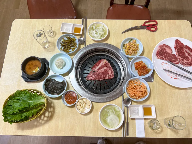 Mejor pork belly en Yuseong - 황우마을