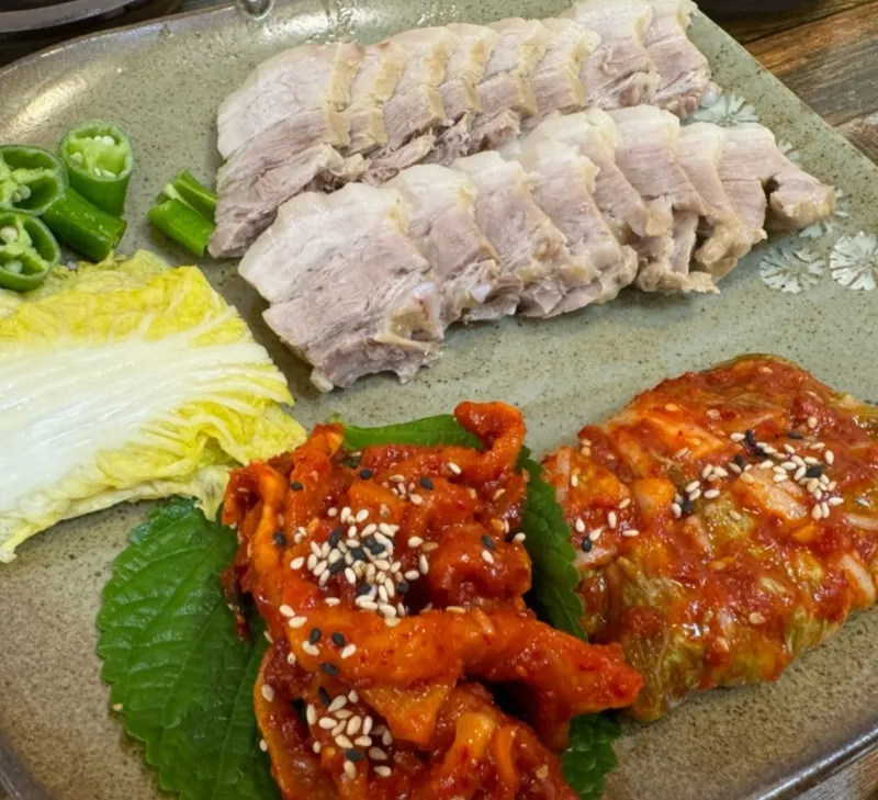 Pulhyanggi Bossam Kalguksu