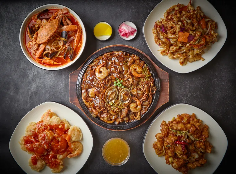 Best Spicy Noodle Soup in Seogwipo - Bolgorong Jjamppong Seogwipo Main Branch