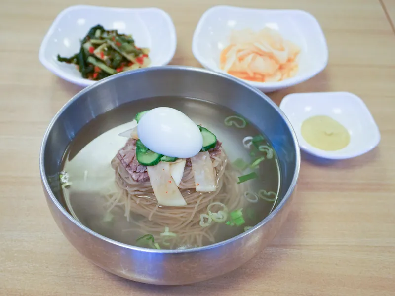 Mejor Cold Noodles en Yeouido - 정인면옥 본점