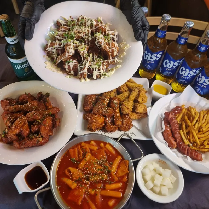 Mejor Fried Chicken en Hapjeong - 컬투치킨 합정사랑점