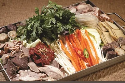 Mejor Steamed Blood Sausage en Yeouido - 강창구찹쌀진순대 여의도1호점