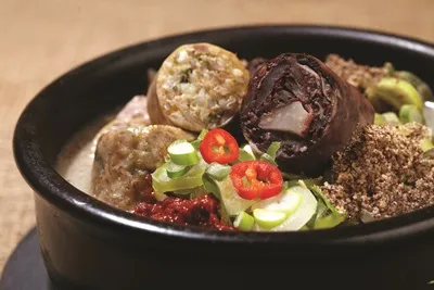 Mejor Steamed Blood Sausage en Yeouido - 강창구찹쌀진순대 여의도1호점