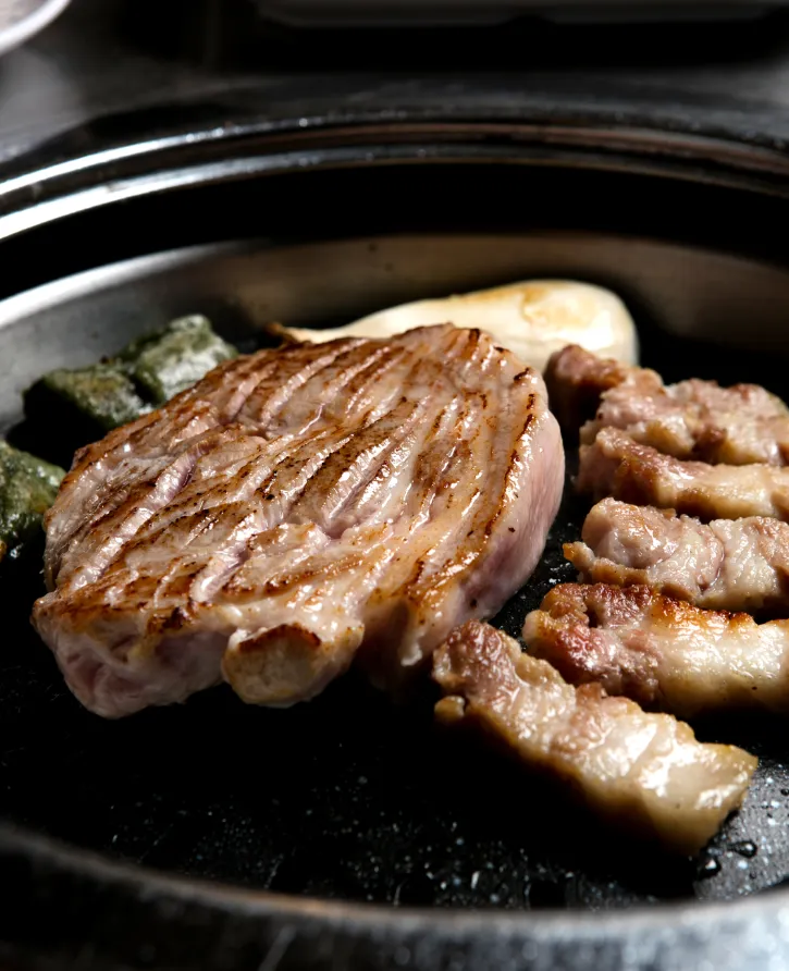Mejor Noodles en  - 교대이층집 교대본점