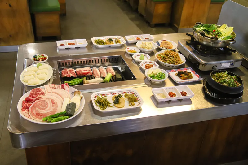 Mejor Noodles en  - 교대이층집 교대본점