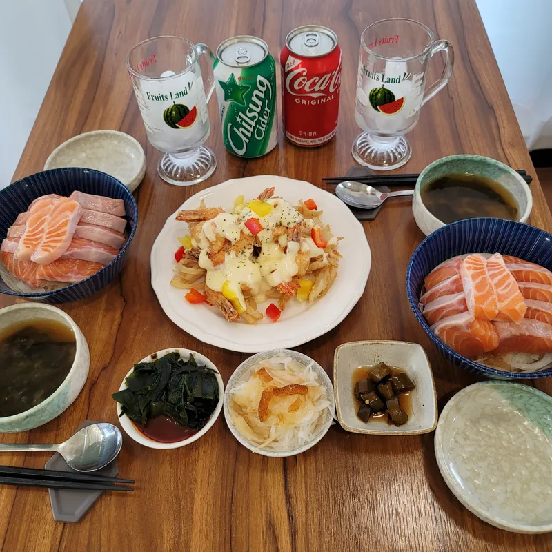Best Bibimbap in Hongdae - Dongchabab Hongdae Yeonnam Main Branch