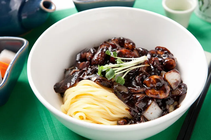 Best Zaru Noodle in Suyeon - Hongyudan Seomyeon