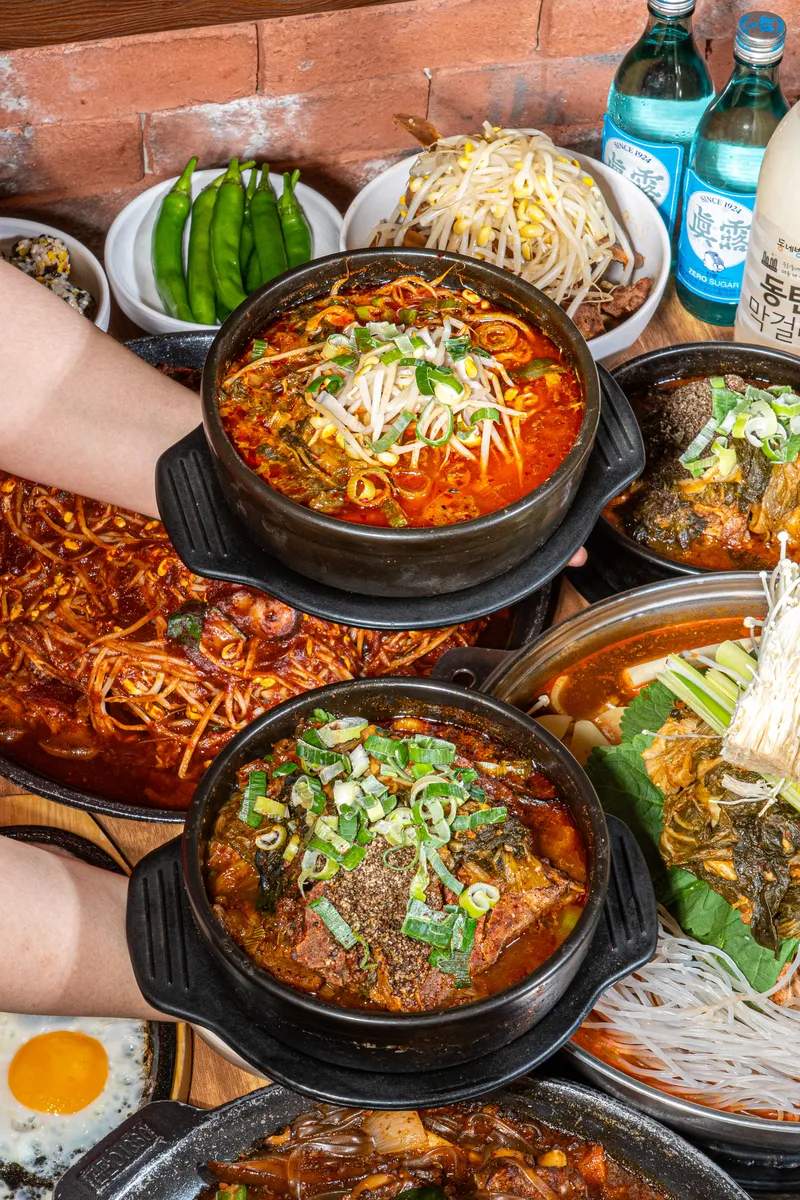 Bonga Wang Ppyeo Gamjatang Byeongjeom Branch