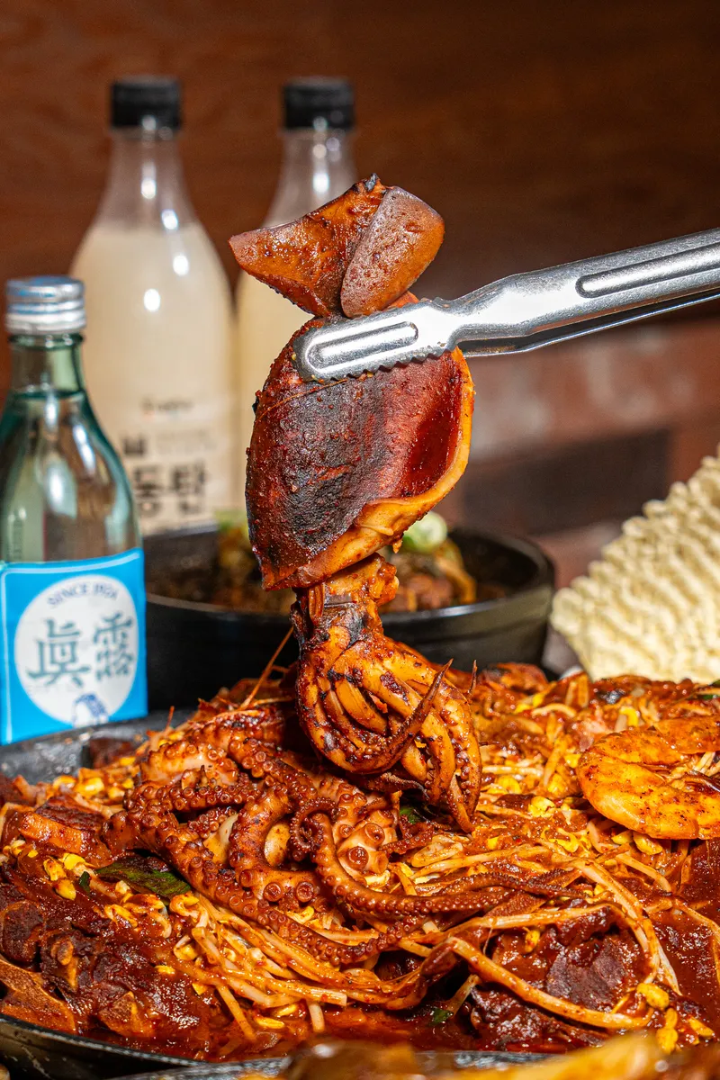 Best Spicy Pork Bone Stew in Pyeongtaek - Bonga Wang Ppyeo Gamjatang Byeongjeom Branch