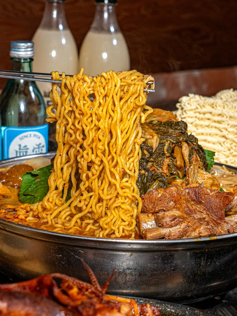 Best Spicy Pork Bone Stew in Pyeongtaek - Bonga Wang Ppyeo Gamjatang Byeongjeom Branch
