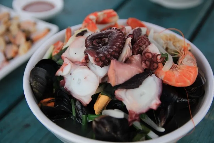 Best Korean Noodle Soup in Jeju City - Mulggo Haenyeoui Jip