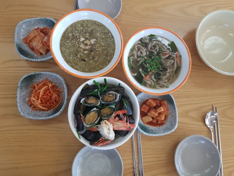 Best Korean Noodle Soup in Jeju City - Mulggo Haenyeoui Jip
