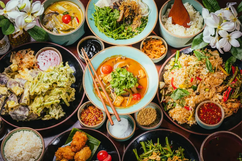 Best Thai Chicken in Itaewon - Songthai Bonjeom