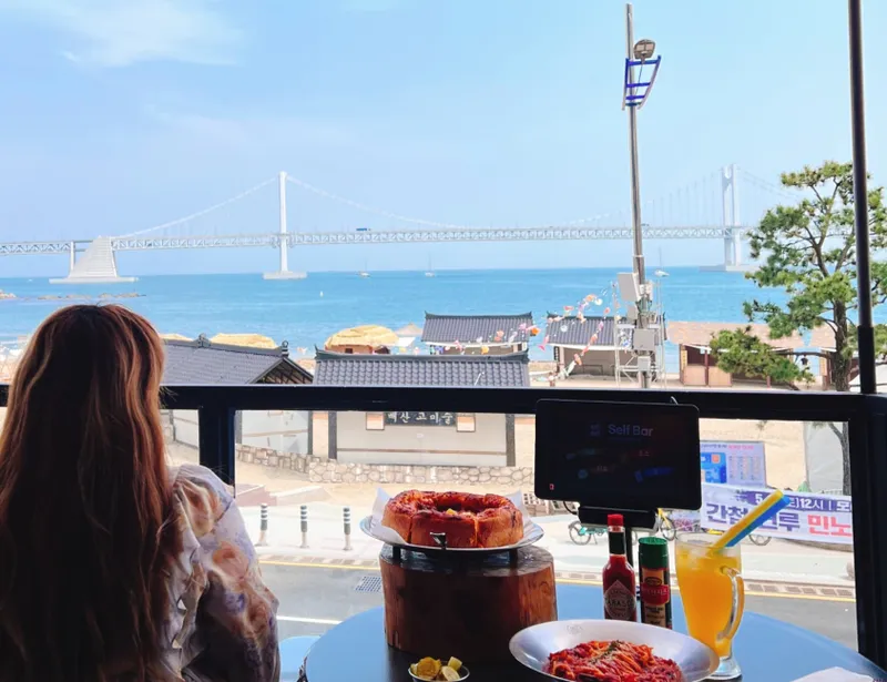 Mejor chicken en Gwangalli Beach - 매드독스 광안리점
