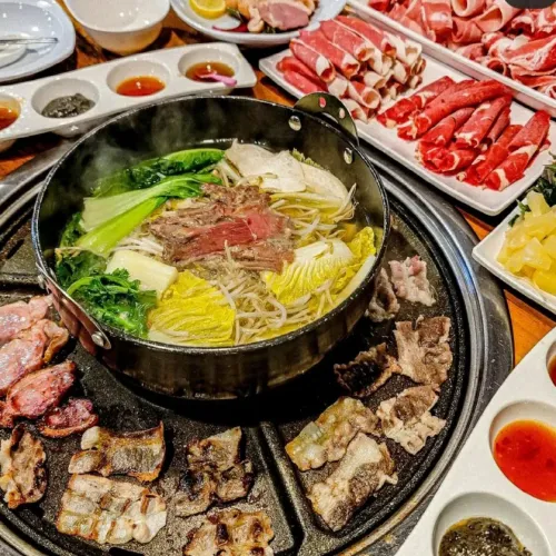Mejor Noodles en  - 퀸즈가든 강남역점