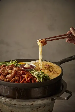 Mejor Grilled Intestines en Hapjeong - 구공탄곱창 합정2호점