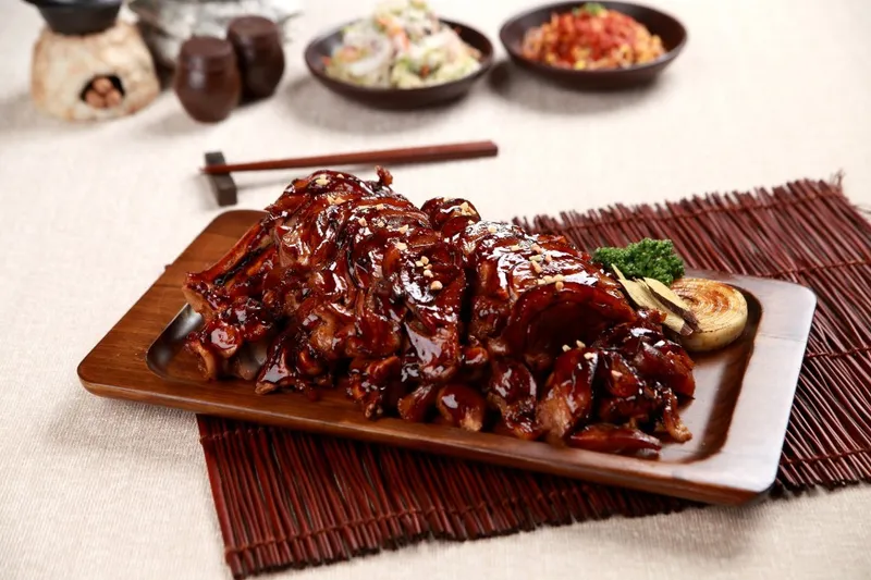 Mejor Pork Feet en Songdo - 장모족발 송도1호점