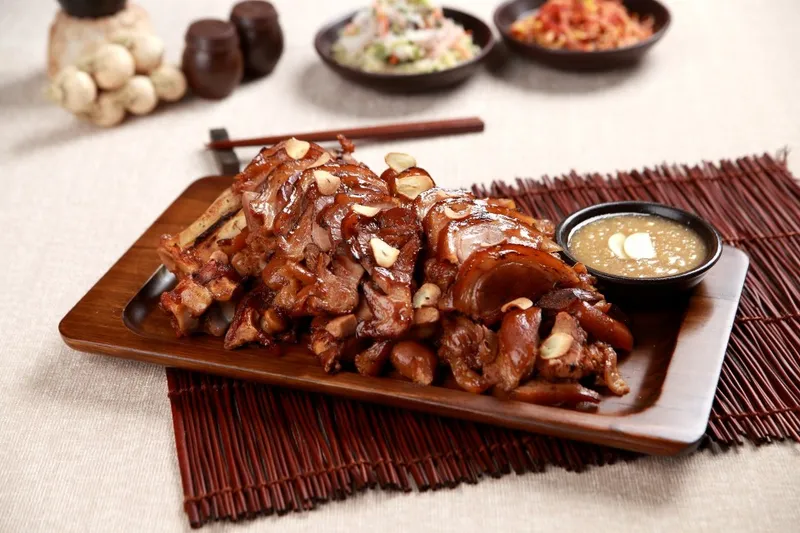 Mejor Pork Feet en Songdo - 장모족발 송도1호점