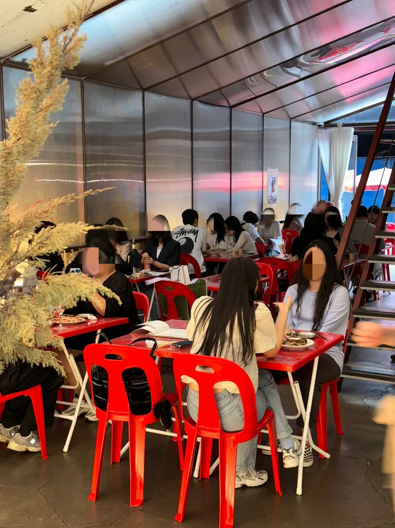 Mejor Korean-style pork trotters en Yeongdeungpo - 비닐하우스